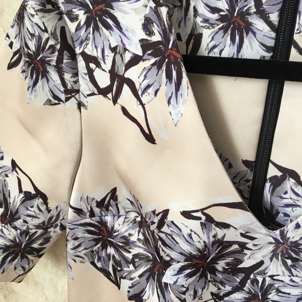 Topshop floral mini dress - Picture 3 of 6